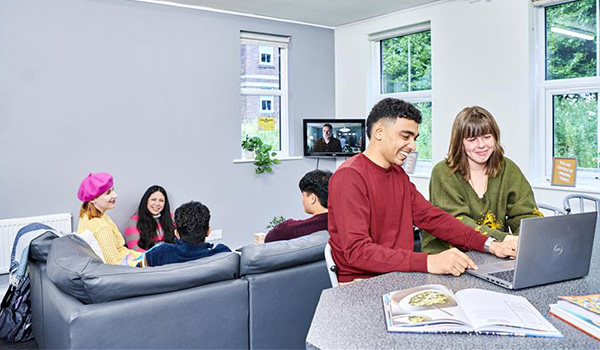accommodation - students in communal area