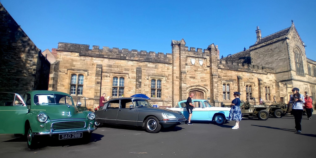 Classic cars in front of Durham Cathedral