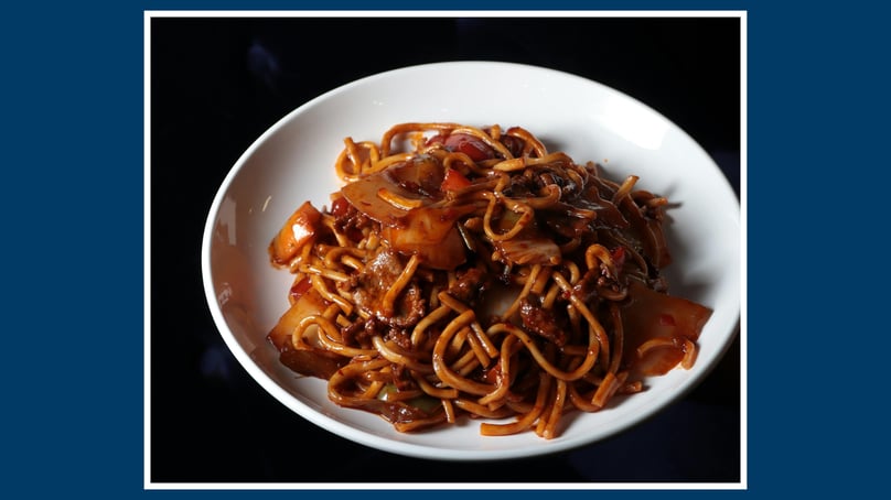 stir fried noodles with vegetables